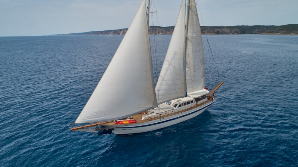 contact-yachts-fortuna_0012