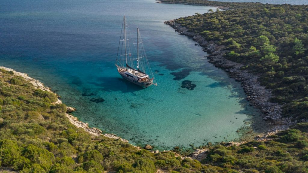 contact-yachts-from-bodrum-to-bodrum-via-the-gulf-of-gokova_0001