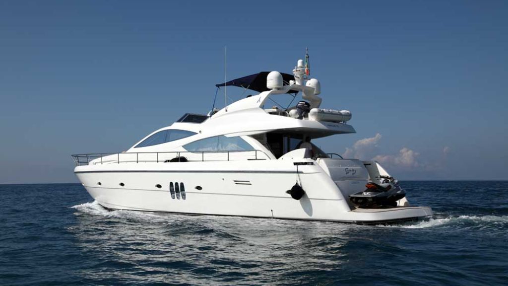 yachts for rent italy