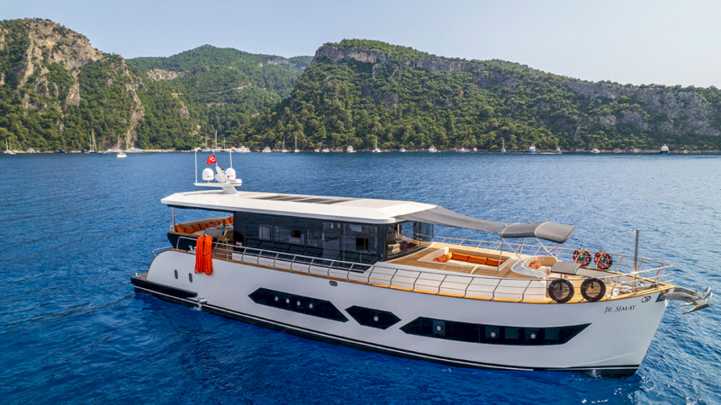 contact-yachts-jr-simay_0018