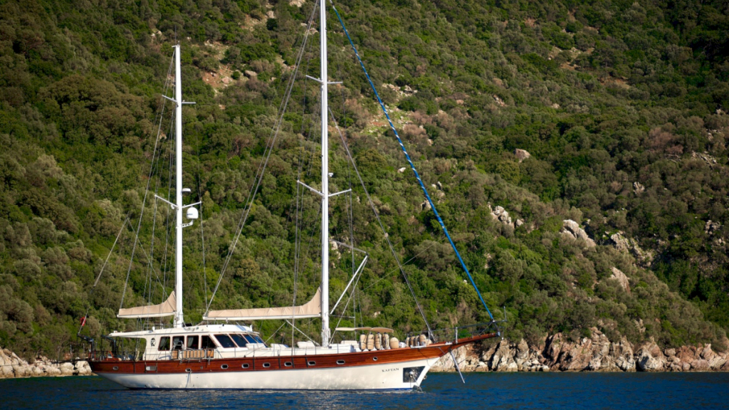 contact-yachts-kaftan_0011