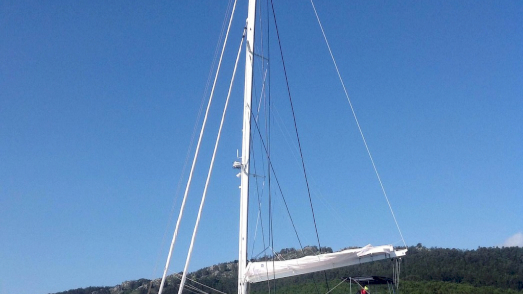 Luxury catamaran yacht KASKAZI FOUR for rent in Caribbean - Contact Yachts