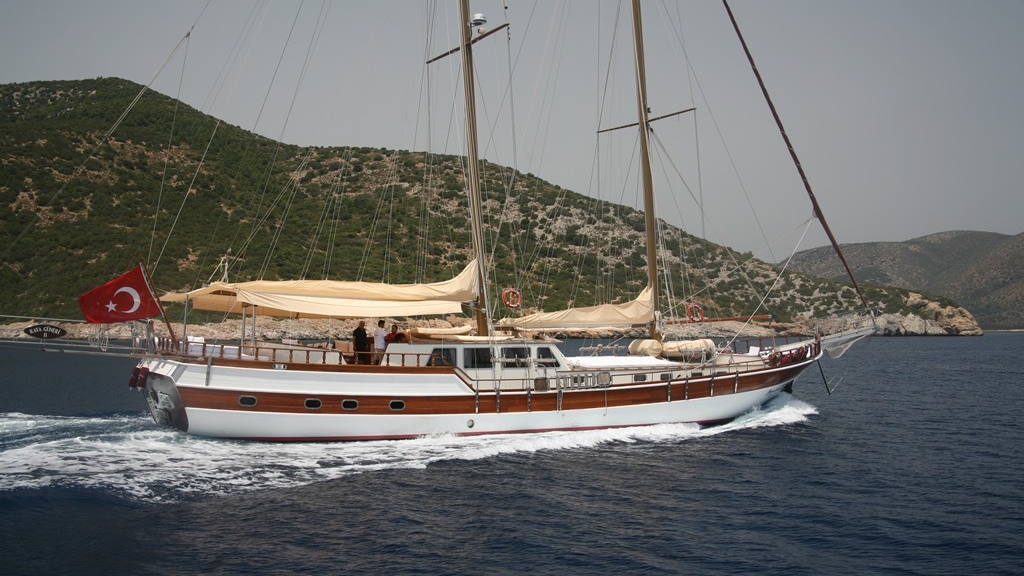 contact-yachts-kaya-guneri-ii_0007