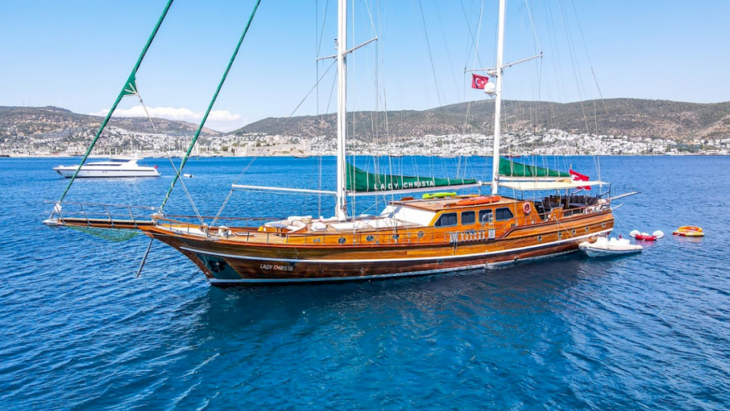 contact-yachts-lady-christa-2_0034