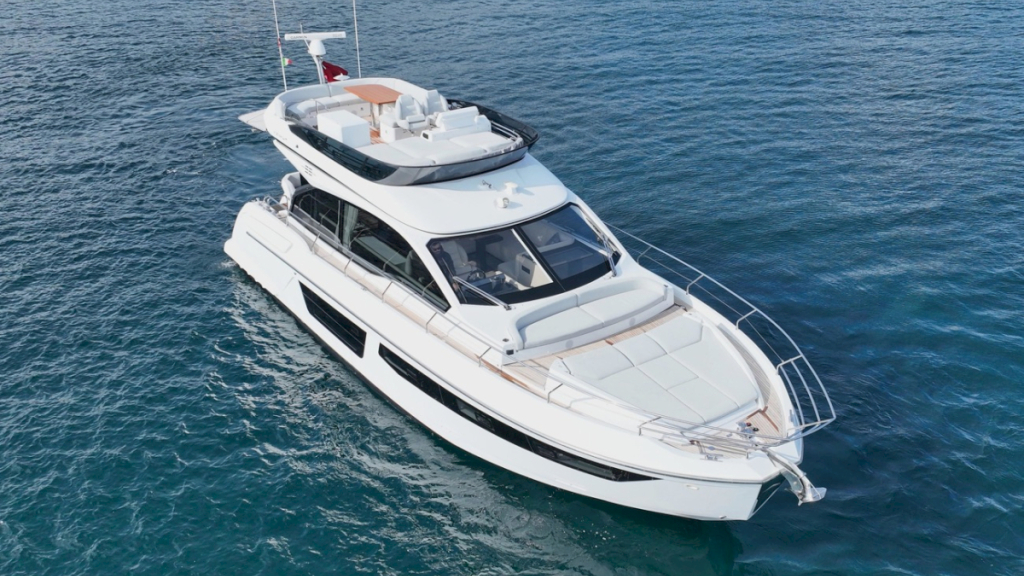 contact-yachts-leeloo_0010