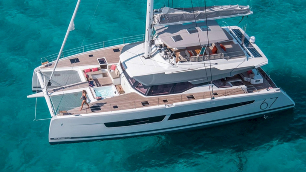 contact-yachts-lisa-of-the-seas_0011