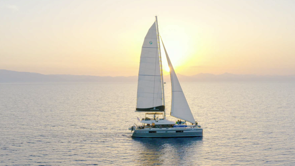 contact-yachts-lucky-clover_0001