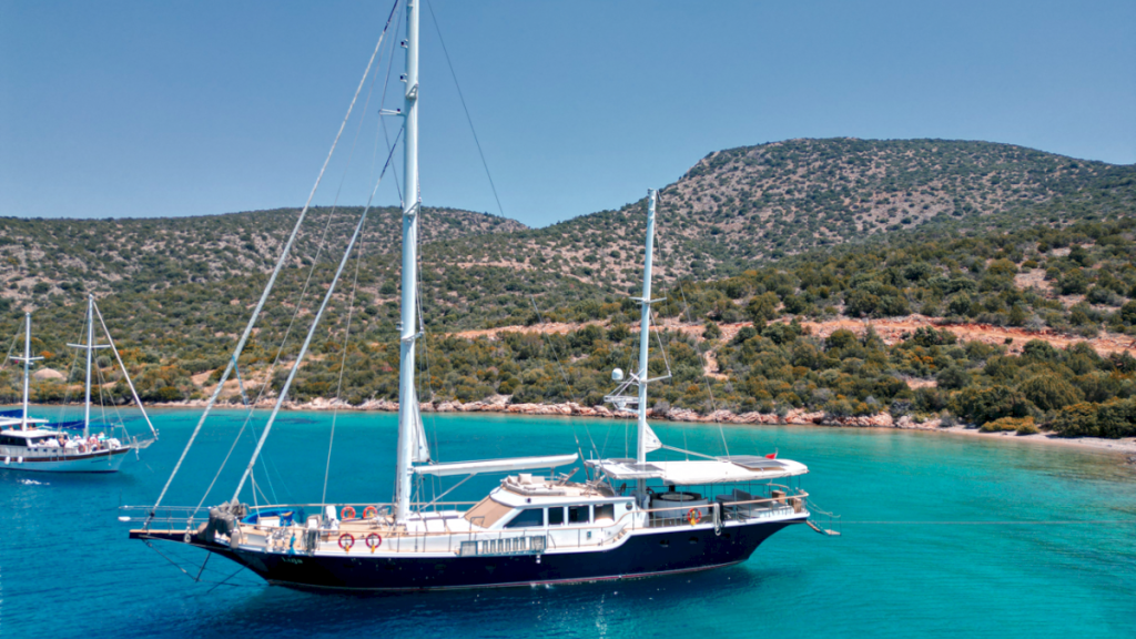 contact-yachts-luja_0006