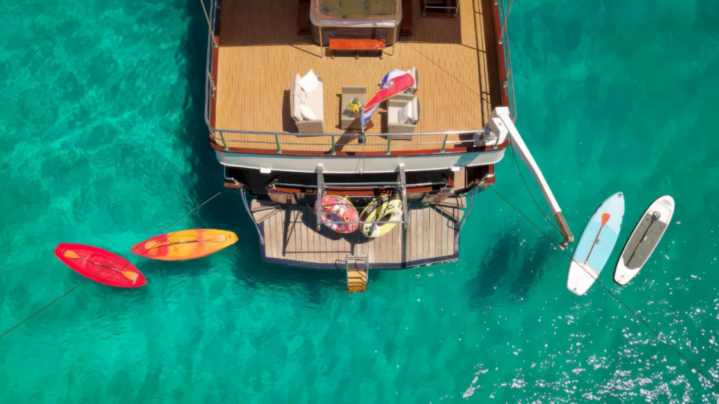 contact-yachts-luna-2026-07-09-14-51-52