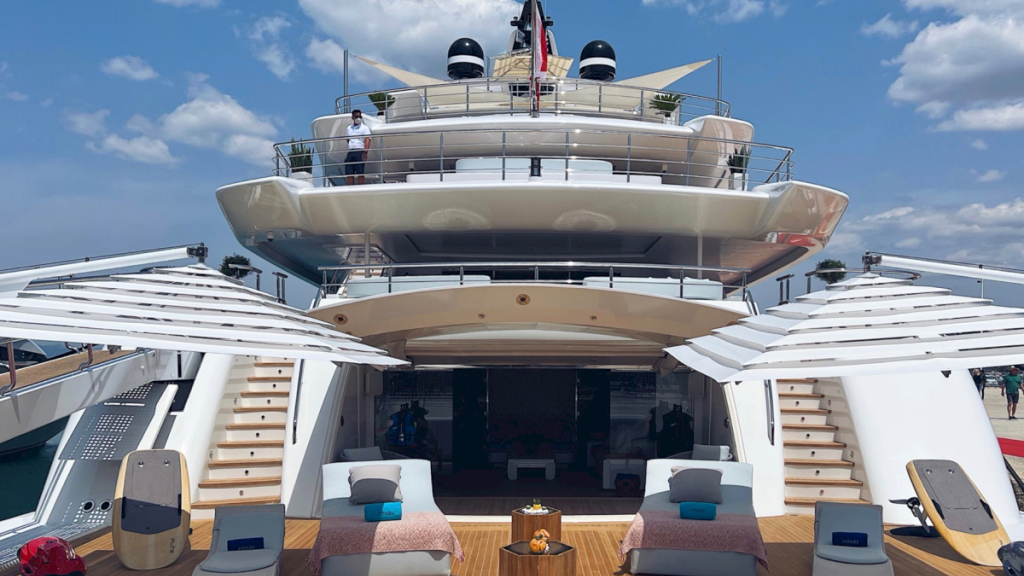 contact-yachts-luxury-yacht-charter-shows-2025_0002