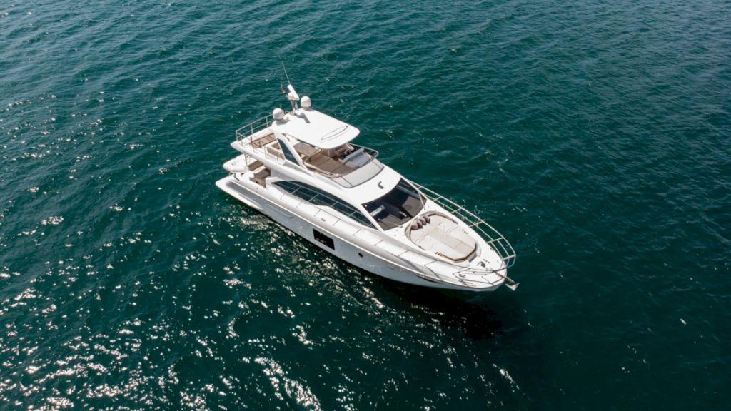 contact-yachts-mawi_0018