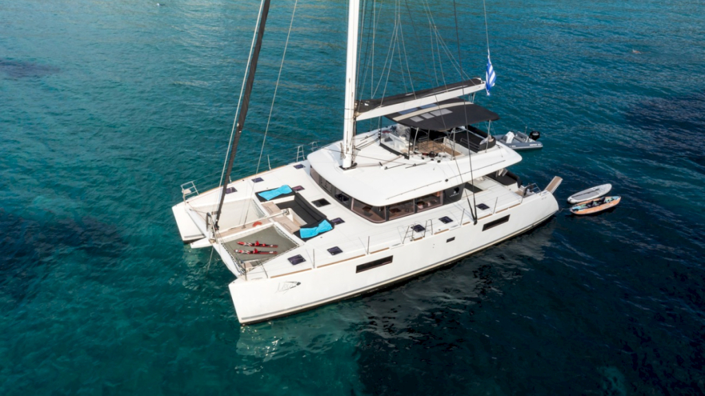 contact-yachts-moya_0012
