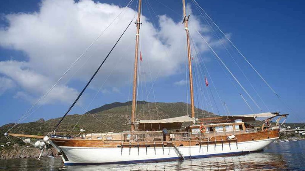 contact-yachts-my-bubu_0008