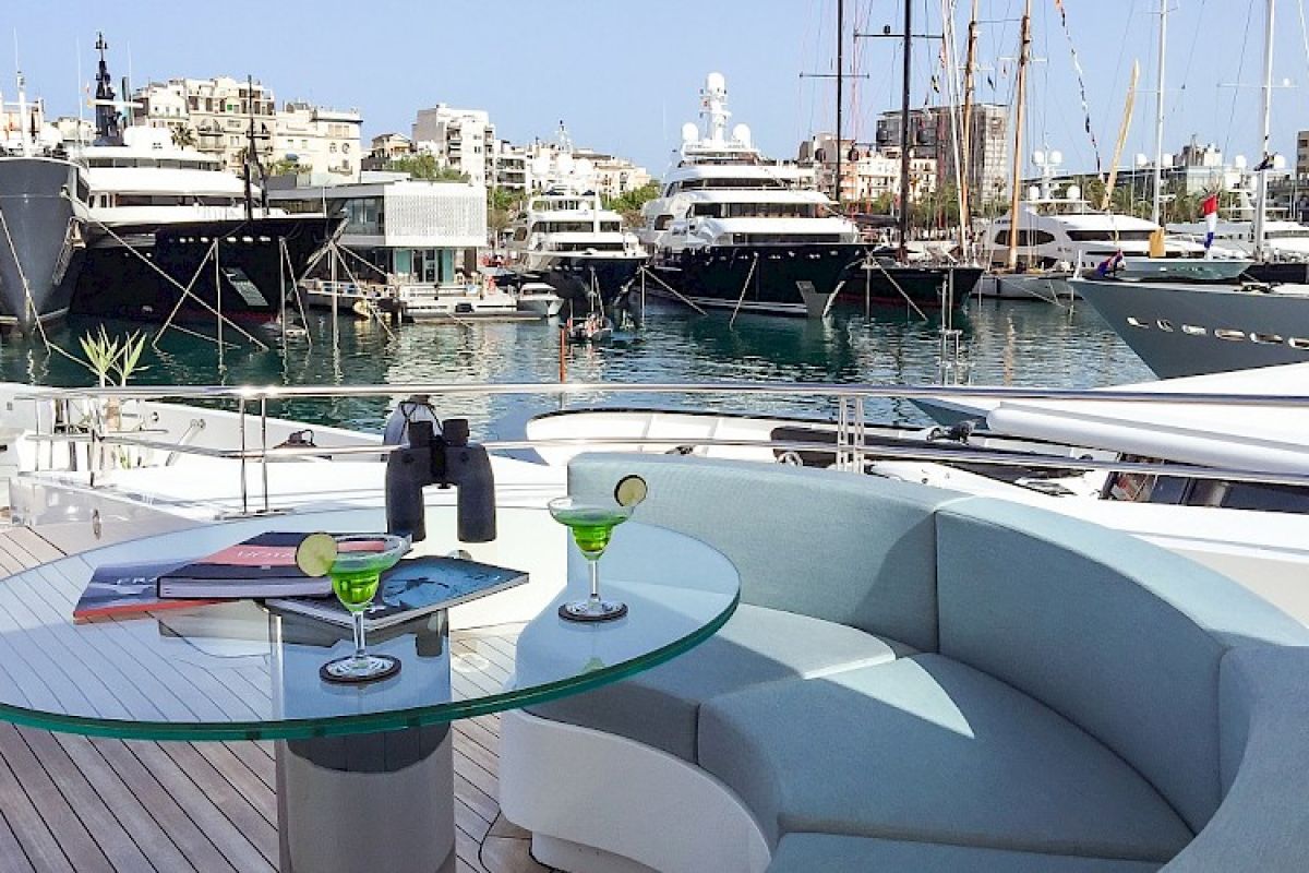 contact-yachts-myba-charter-show-2018-012