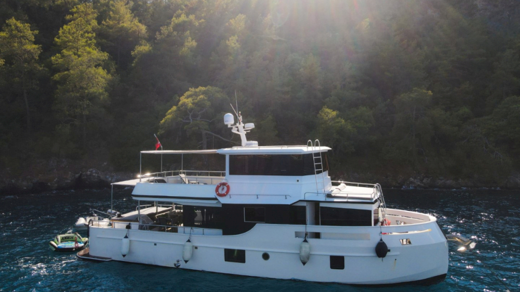 contact-yachts-nayk-1_0014