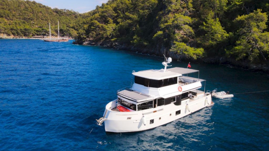 contact-yachts-nayk-1_0018