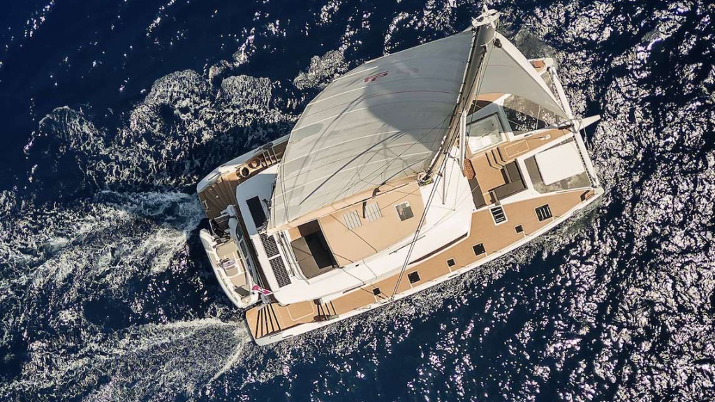 contact-yachts-neow_0012