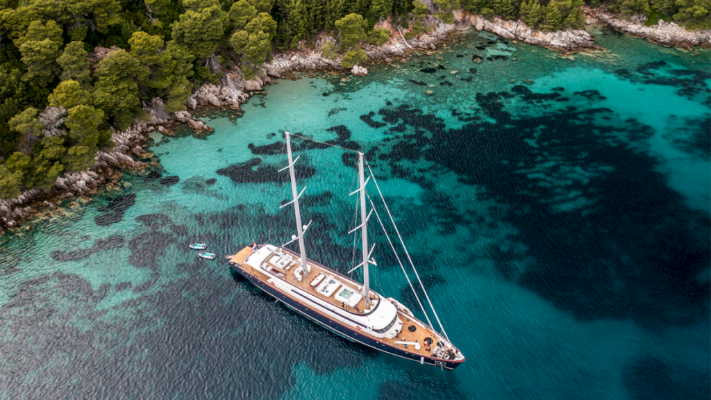 contact-yachts-nocturno_0022