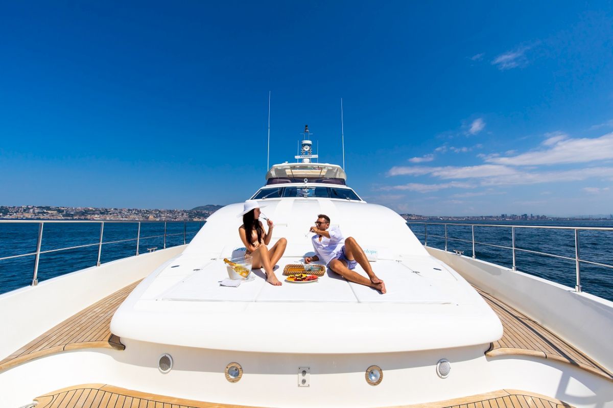 contact-yachts-panarea_0001