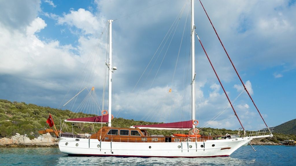 PRIMADONNA Gulet charter yacht for rent in Turkey in Bodrum, Marmaris, Turkey with Contact Yachts