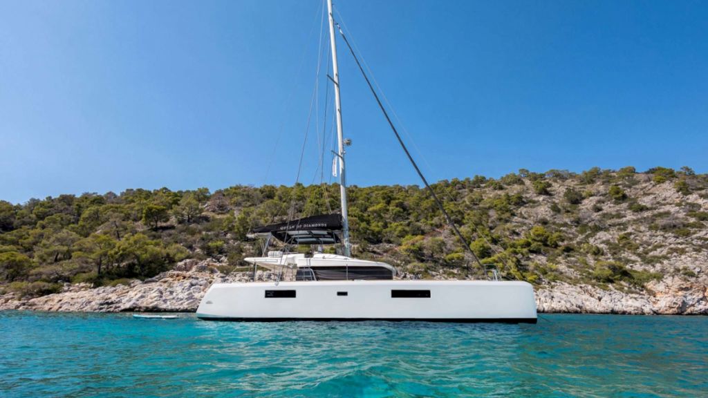 contact-yachts-queen-of-diamonds_0014