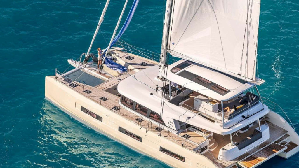 contact-yachts-reve-bleu_0013