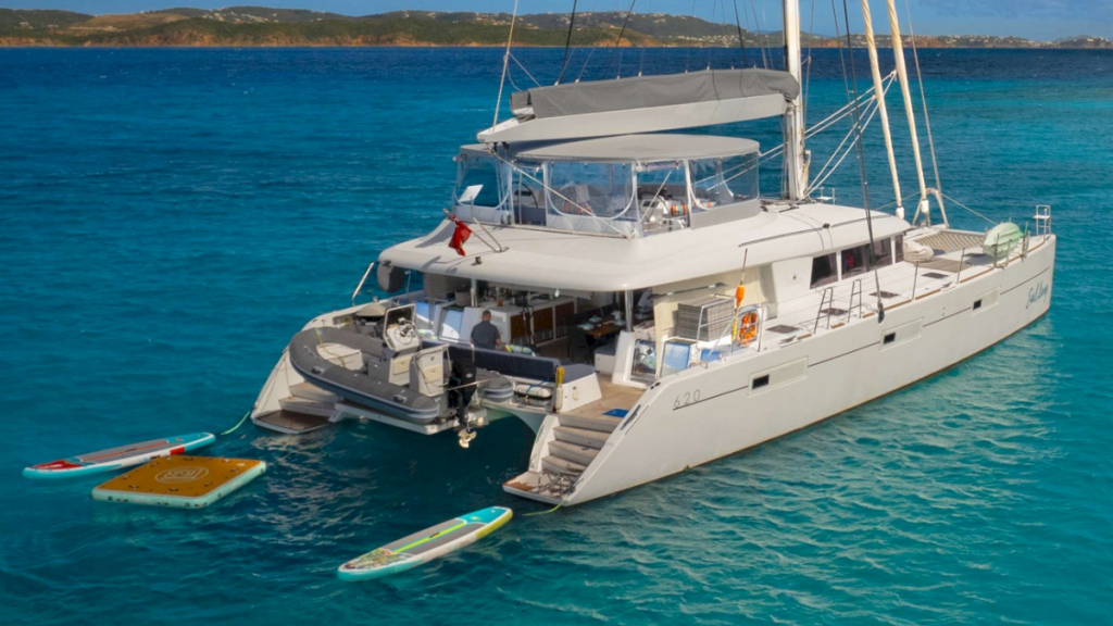 contact-yachts-sail-away_0010