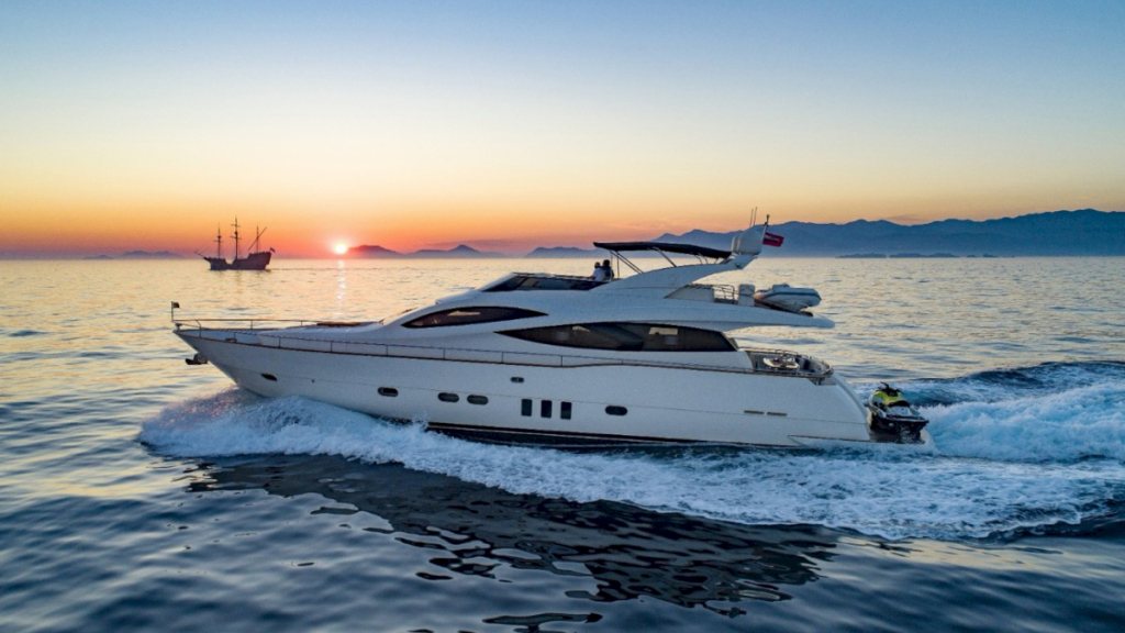 contact-yachts-salt_0010