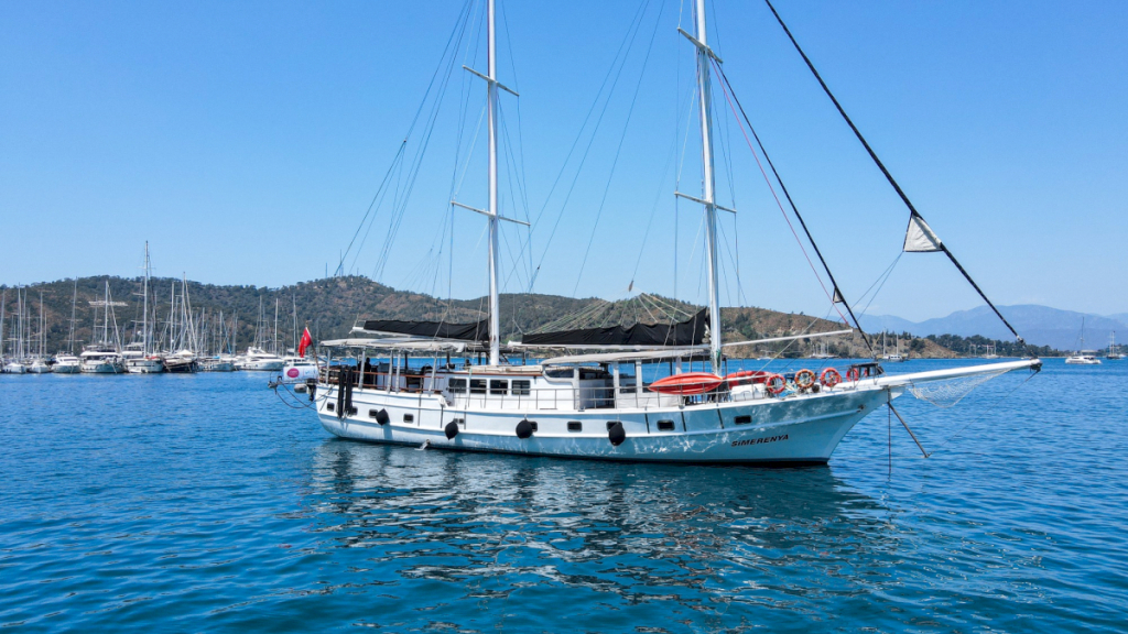 contact-yachts-simerenya_0015