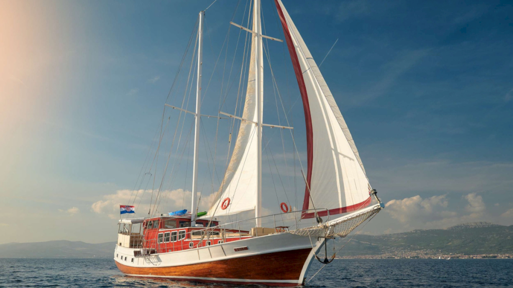 contact-yachts-sole_0005