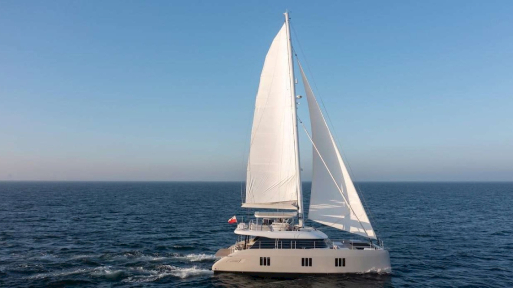 contact-yachts-spice-of-life_0001