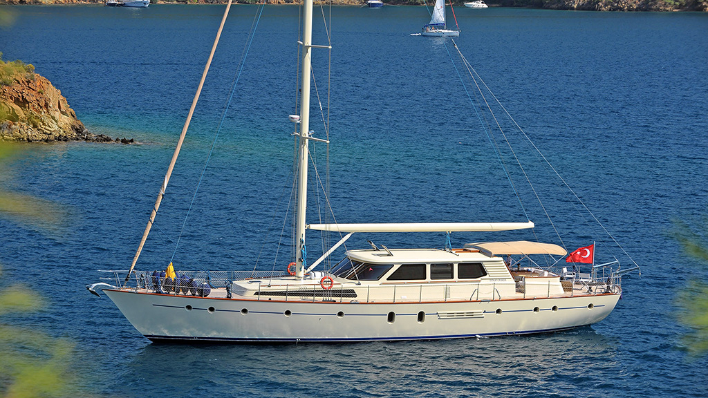 contact-yachts-tango-charlie_0022