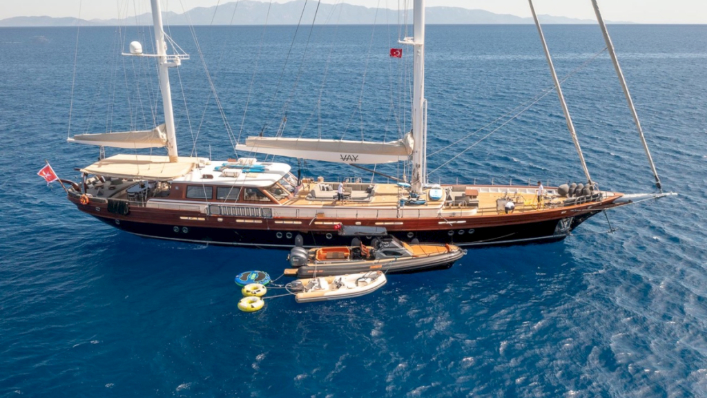 contact-yachts-vay_0027