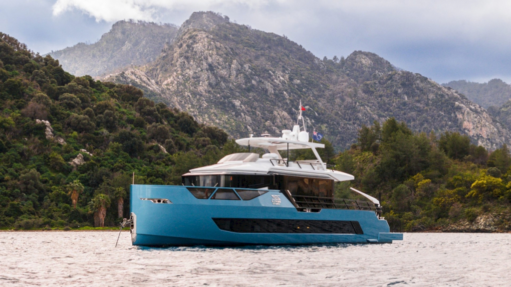 contact-yachts-wedge-2026-07-07-13-13-12