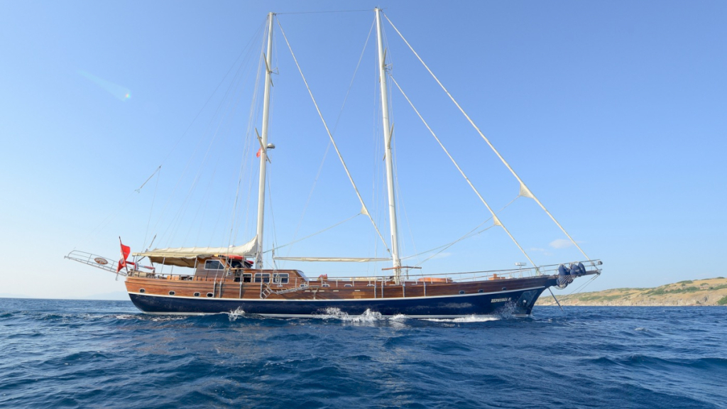 contact-yachts-zephyria-ii_0011