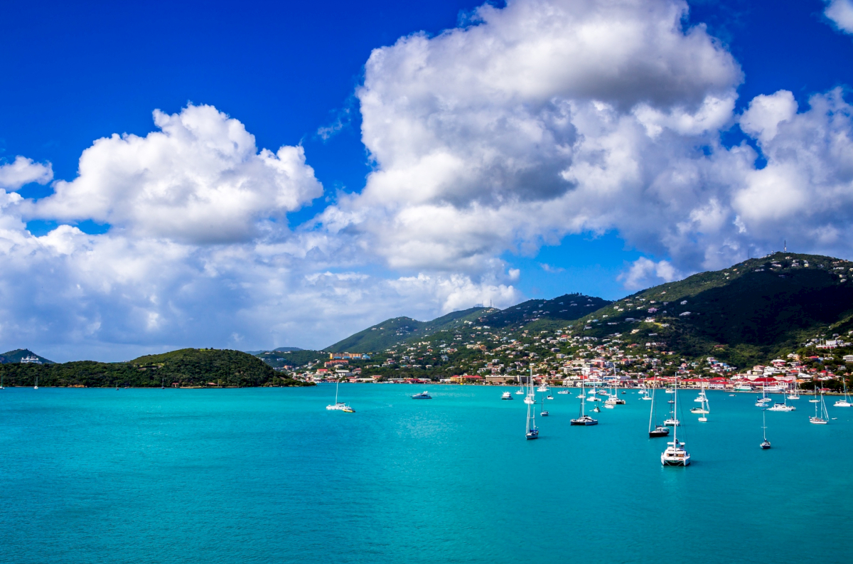 planning_crewed_yacht_charter_in_the_caribbean_islands