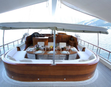 contact-yachts-dear-lila_0005