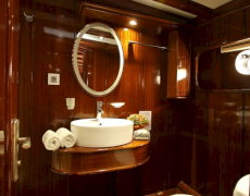 contact-yachts-dear-lila_0006