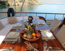 contact-yachts-dear-lila_0008