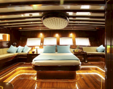 contact-yachts-dear-lila_0014