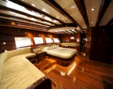 contact-yachts-dear-lila_0014