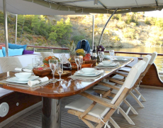 contact-yachts-dear-lila_0026