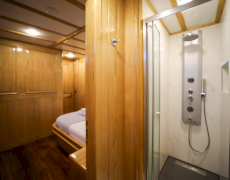 contact-yachts-su-perisi-c_0002