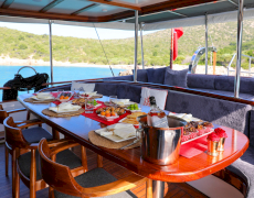 contact-yachts-su-perisi-c_0037