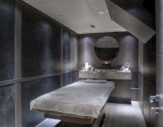 contact-yachts-all-about-u2_0020