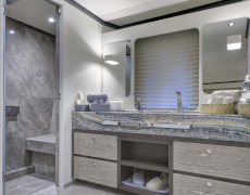 contact-yachts-all-about-u2_0024