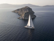 contact-yachts-all-about-u2_0025