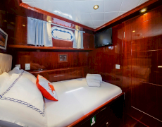 contact-yachts-perla-del-mar-1-2026-08-04-13-24-39