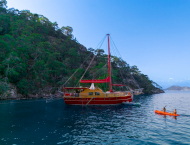 contact-yachts-le-rouge_0003