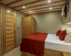 contact-yachts-le-rouge_0011